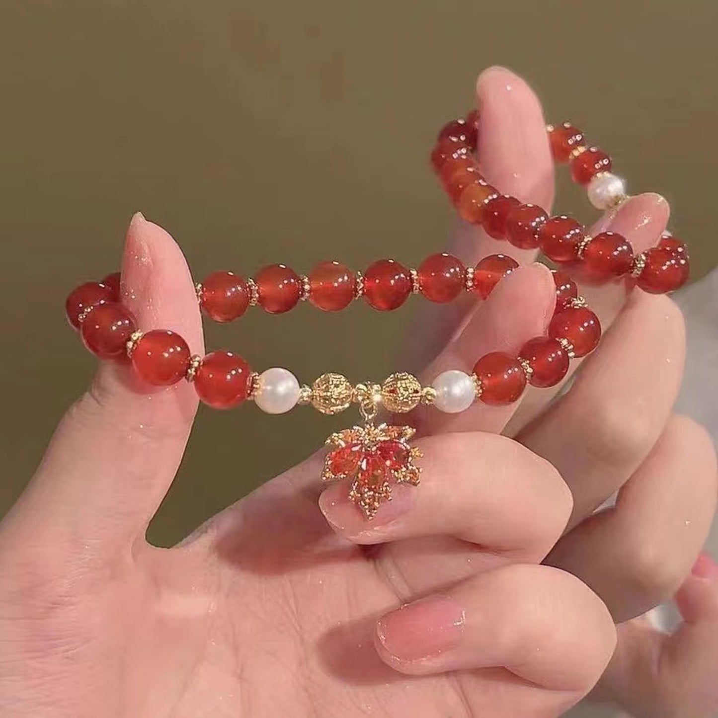 WETMT Fall Bracelet for Women Crystal Maple Leaf Charms Bracelet Gold Red Jade Stretch Bracelet Autumn Thanksgiving Beaded Bracelet Natural Stone Bracelet Vintage Fall Jewelry