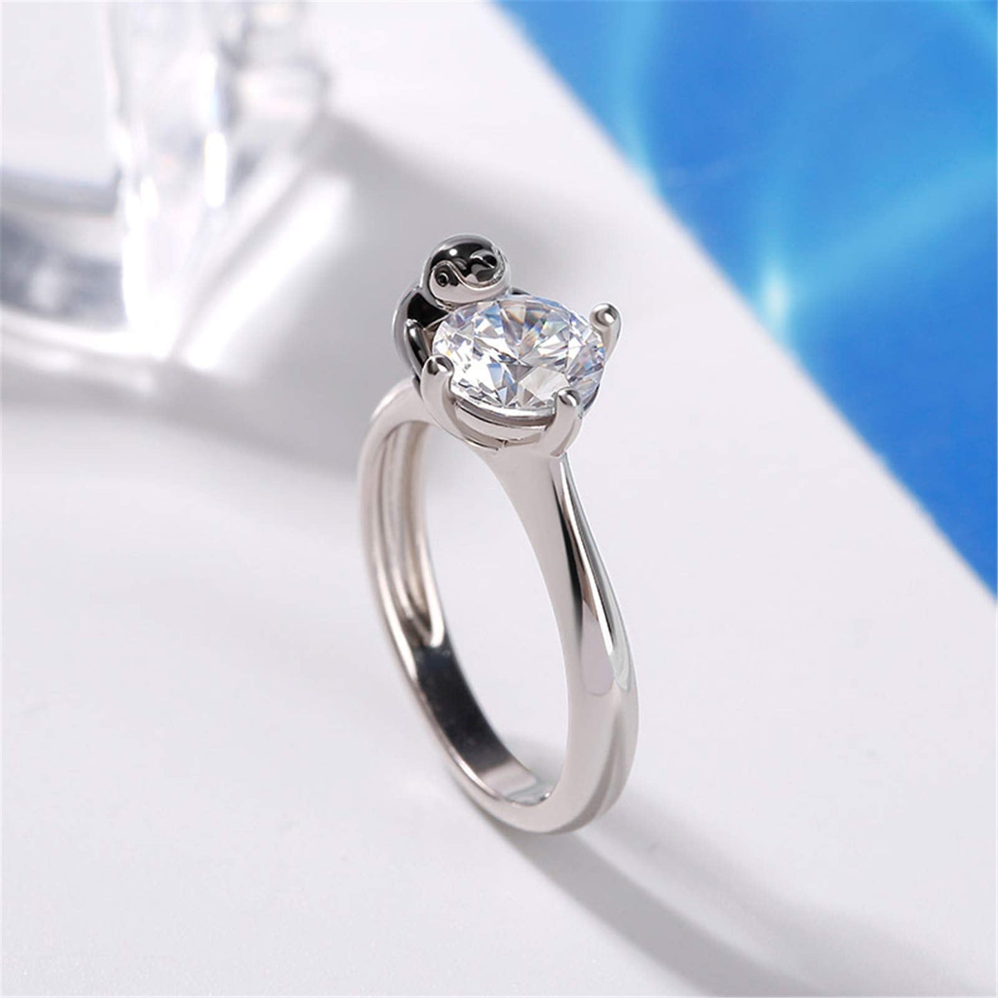 Jeulia "Keep Your Cool Penguin Round Cut Sterling Silver Ring Fashion Anniversary Promise Engagement Wedding Ring Set for Her With Gift Jewelry Box (5)