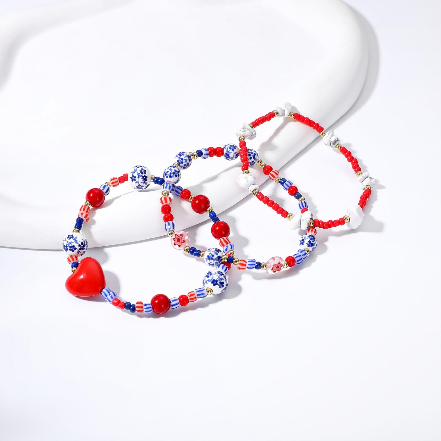 Dainty heart Charm Beads Bracelet for Women Blue And White Vintage Ceramics Flower Bracelet Handmade Stretch Cute Beaded Romantic stackable Jewelry Gifts