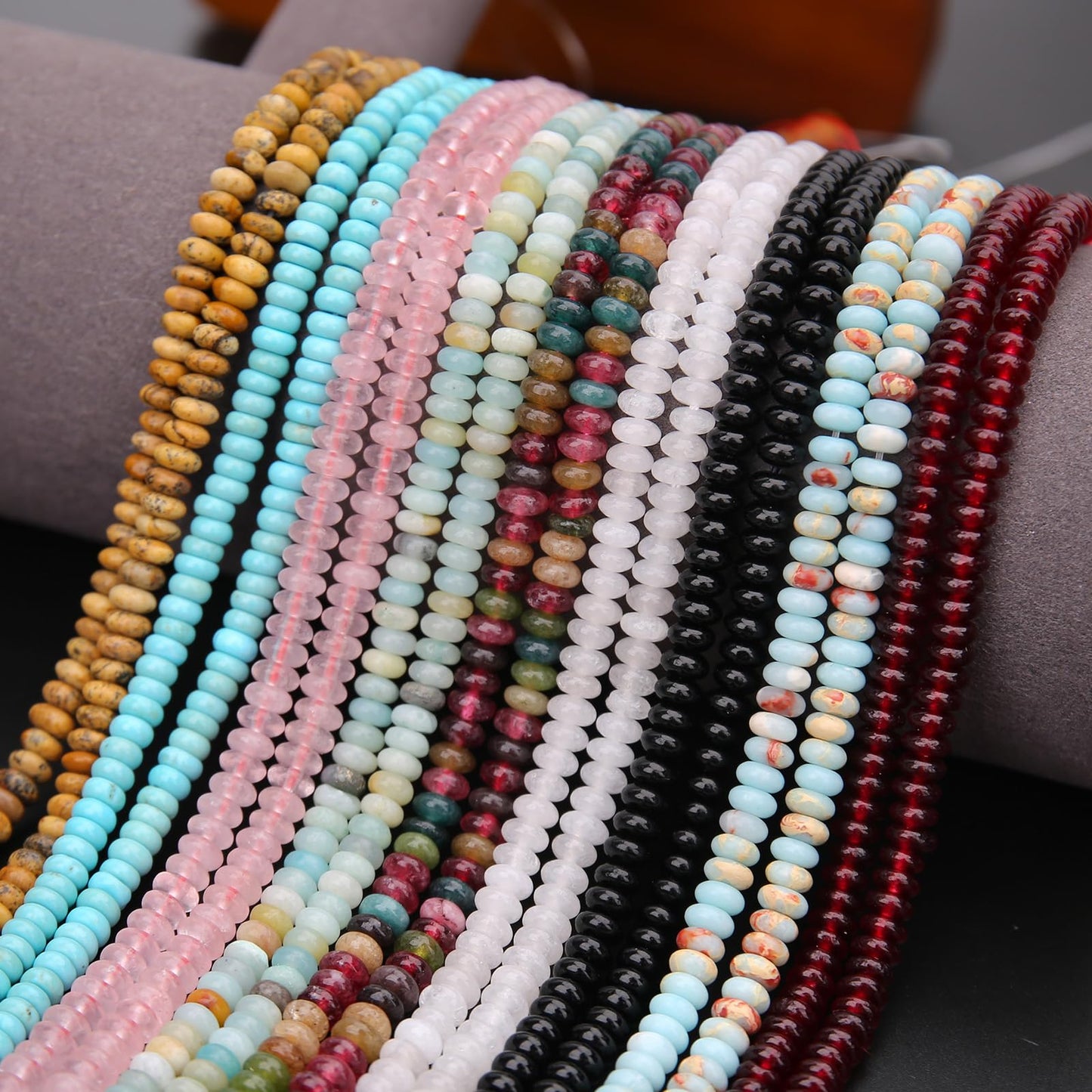 BONNY BOXX 1 Strand (150PCs) Natural 2 * 4mm Garnet Jade Rondelle Beads, Natural Abacus Disk Stone Beads Loose Spacer Gemstone for DIY Bracelet Necklace Jewelry Making