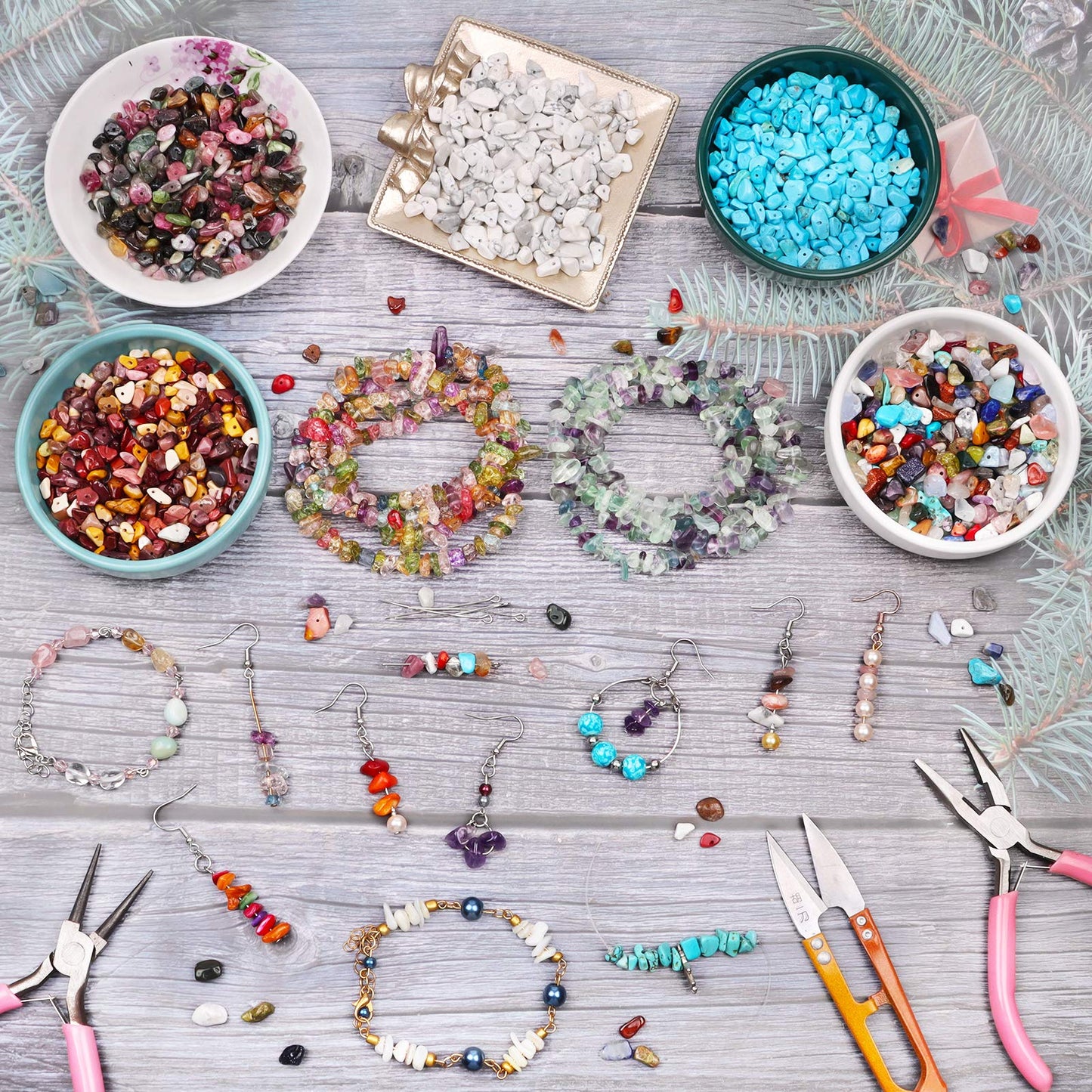 500 pcs Natural Chip Stone Beads, Colorful Crystal 5-8 mm Irregular Gemstones Healing Crystal Loose Rocks Bead Hole Drilled for Jewelry Making Bracelet