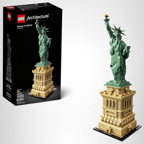 LEGO Architecture Statue of Liberty Model Building Set - Collectible New York City Souvenir, Creative Home Décor or Office Centerpiece, Great Gift Idea for Adults and Teens, 21042
