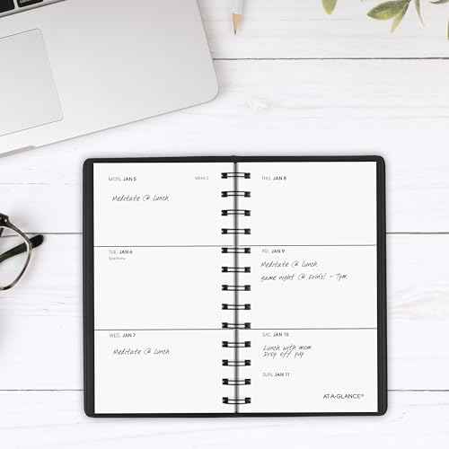AT-A-GLANCE 2026 Planner, Weekly, 2-1/2" x 4-1/2", Pocket Size, Black (700350526)