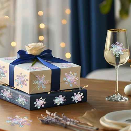 500 Pcs 1.5 inches Winter Snowflake Stickers Self-Adhesive 6 Designs for Xmas Winter Envelope Journal Decor