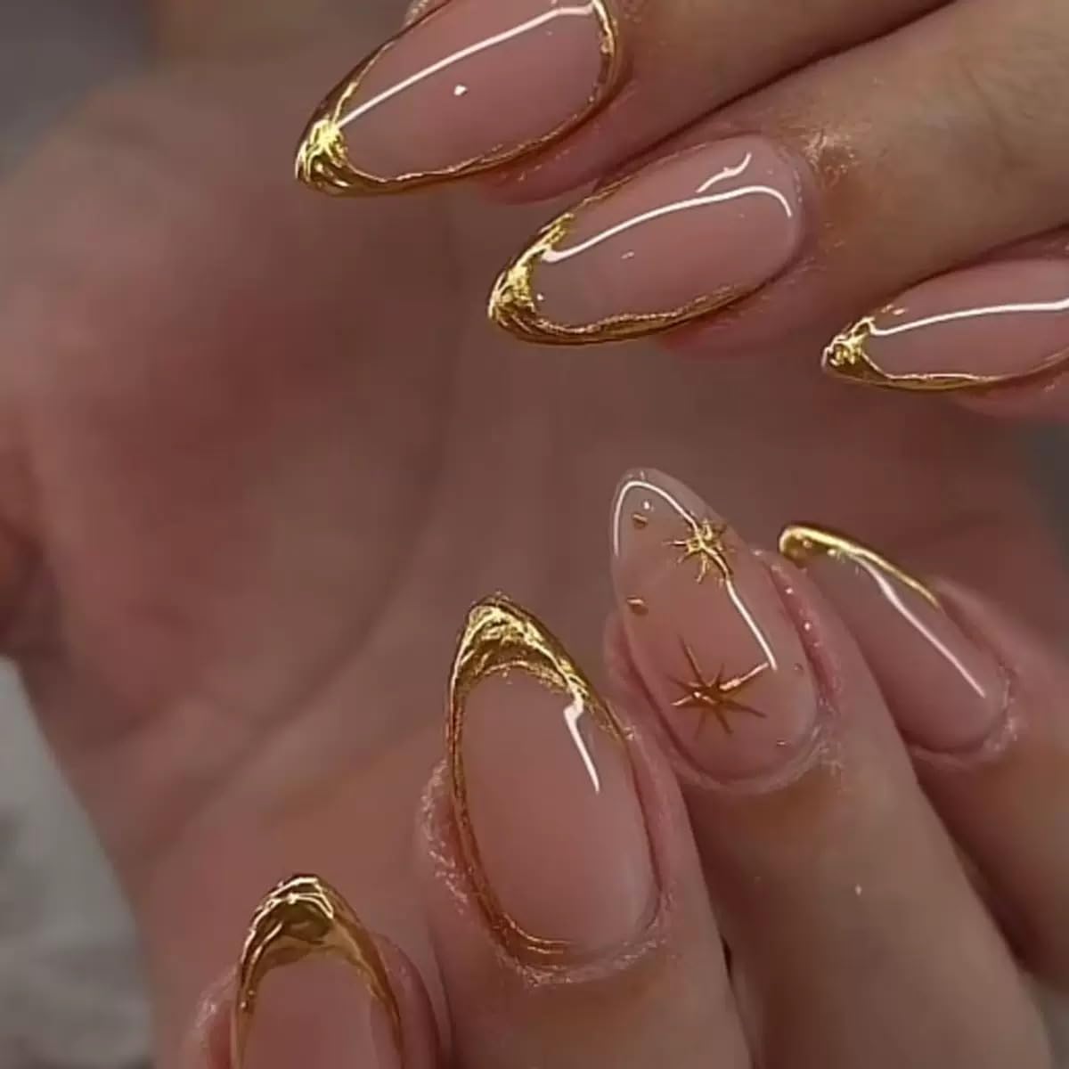 Gold French Tip Press On Nails Medium Almond Fake Nails 3D Gold With Star Design Nude False Nails Full Cover Reusable Glossy Stick On Nail Glue On Nail For Women Girls Manicure Decorations 24pcs