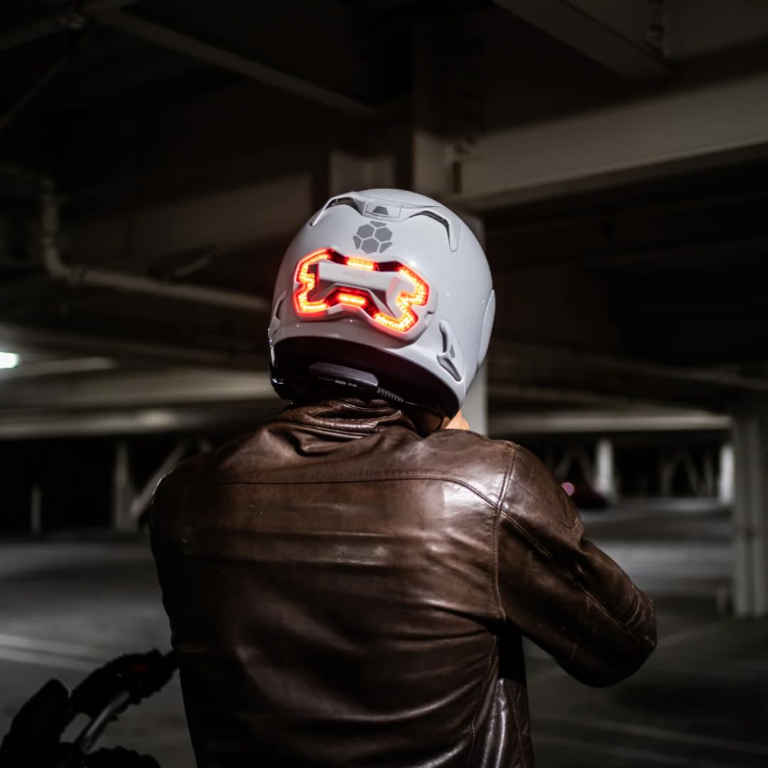 Brake Free Helmet Light - Smart Wireless Motorcycle Lights- Weatherproof LED Motorcycle Helmet Light - Lightweight & Aerodynamic Design - Smart Brake Detection - Single Button Operation - White