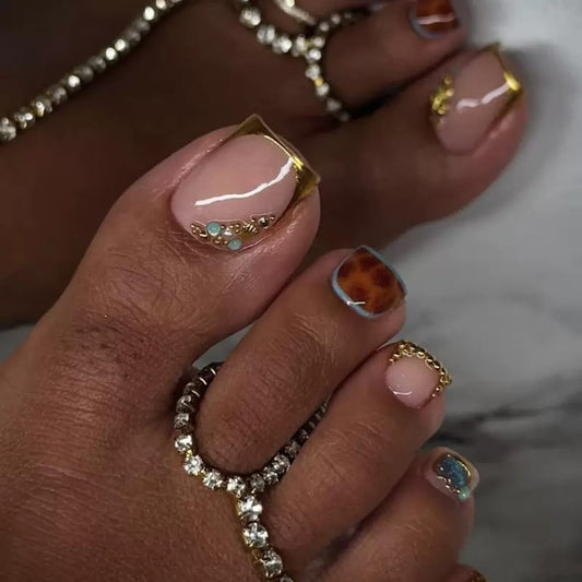 CTTHNBD Press on Toenails - Gold French Tip Fake Toenails with Leopard Print Design - Rhinestone, Summer Press on Toe Nails - for Women 24 Pcs