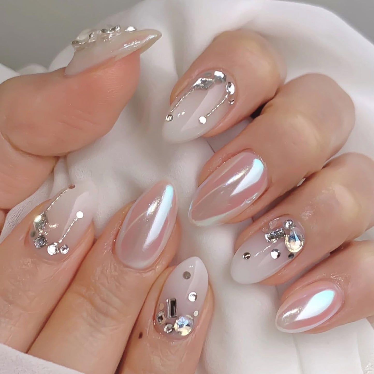 RUOKEXIN Almond Press on Nails Short Fake Nails White Ombre False Nails with Rhinestones Designs Plating Nail Press ons Sparkly Artificial Nails for Women 24Pcs
