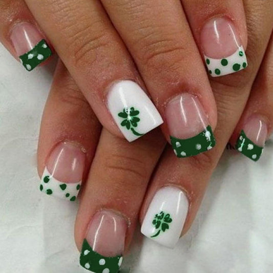 24Pcs St. Patrick's Day Press on Nails Short Square Polka Dots French Fake Nails with Four-Leaf Clover Designs White Nails Press ons Glossy Full Cover Nude Glue on Nails Stick on Nails for Women