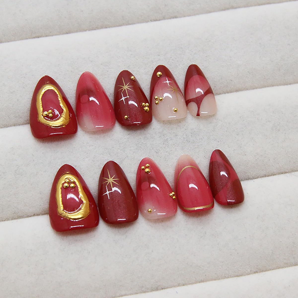 30Pcs Ombre Red Press on Nails Medium Almond Fake Nails 3D Star Rhinestones Glitter Handmade Design Y2K Gold Star Bead Full Cover Stick on Nails Chrome False Nails for Women Acrylic Nail Decorations