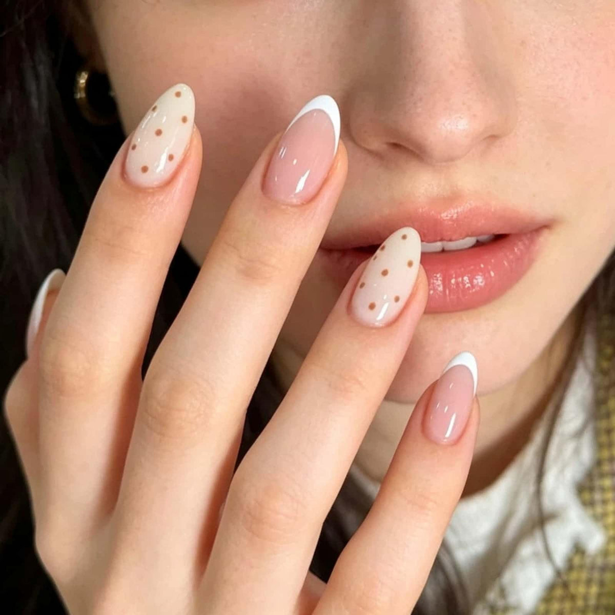 CLYHLTMZ Short Almond Press On Nails White French Tip Nude Pink Fake Nails with Cute Brown Polka Dot Designs Glossy Acrylic Full Cover Glue On Nails Reusable Stick on Nail for Women 24 Pcs