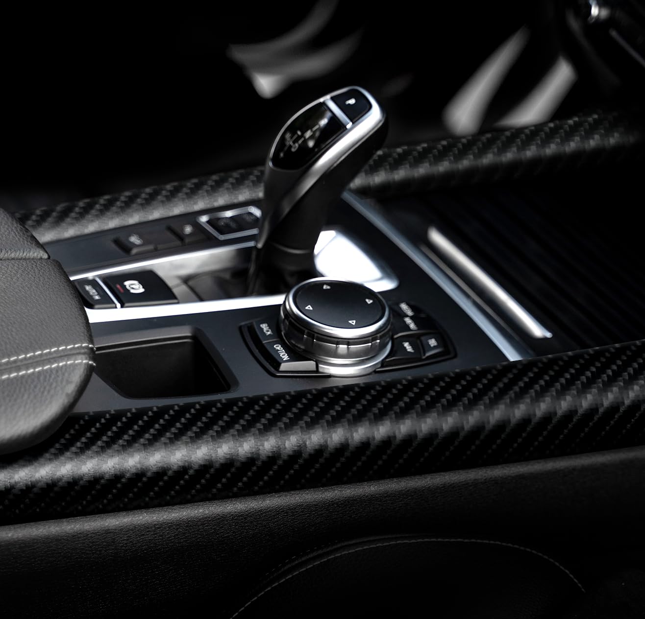 VViViD Black True R Carbon Fiber Vinyl Wrap Roll with Air Release Technology (21ft by 5ft)