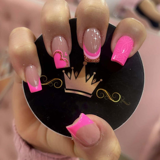 YoYoee Short Square False Nails French Love heart Press on Nails Full Cover Fake Nails Acrylic Rose Nails Tips for Women and Girls 24PCS