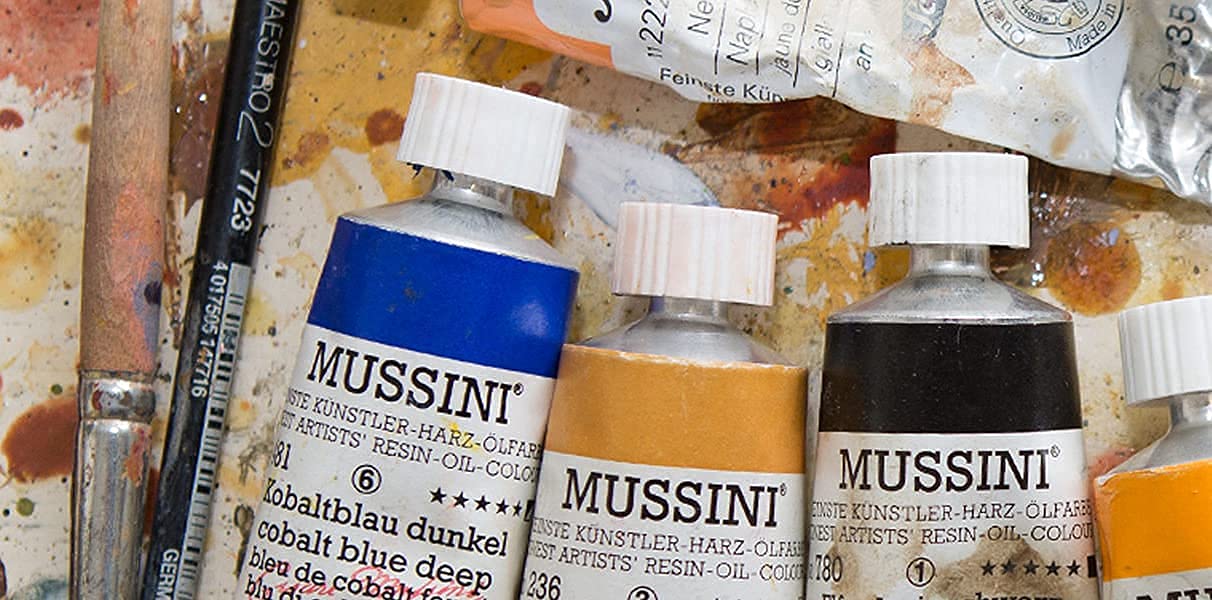 Schmincke - MUSSINI® Finest Resin Oil Colors Premium Wooden Box Oil Painting, 10 x 35 ml Set, 70 213 097, Walnut Tinted, White 150 ml