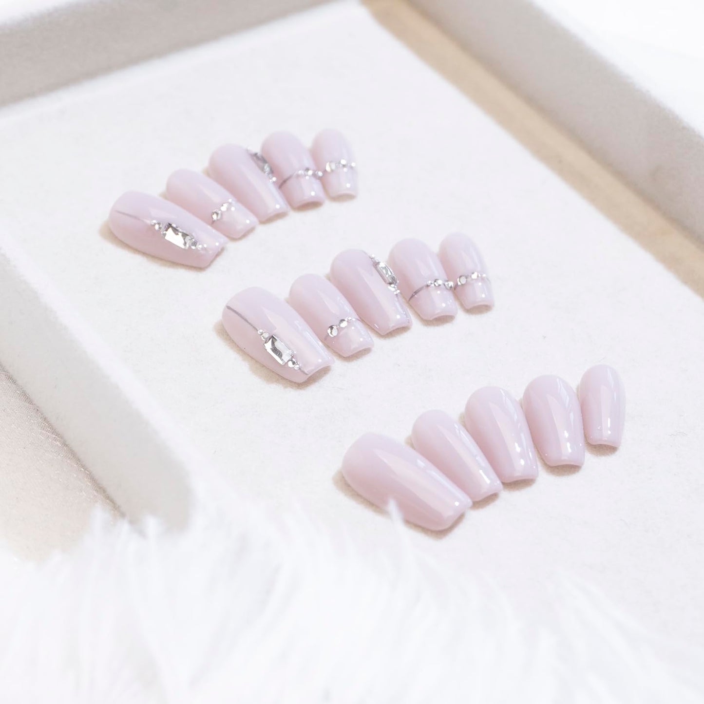 Light Rain Medium Size Hand-made Press on Nails, 3D Gel UV Finished False nails with Design by Professional Manicurist
