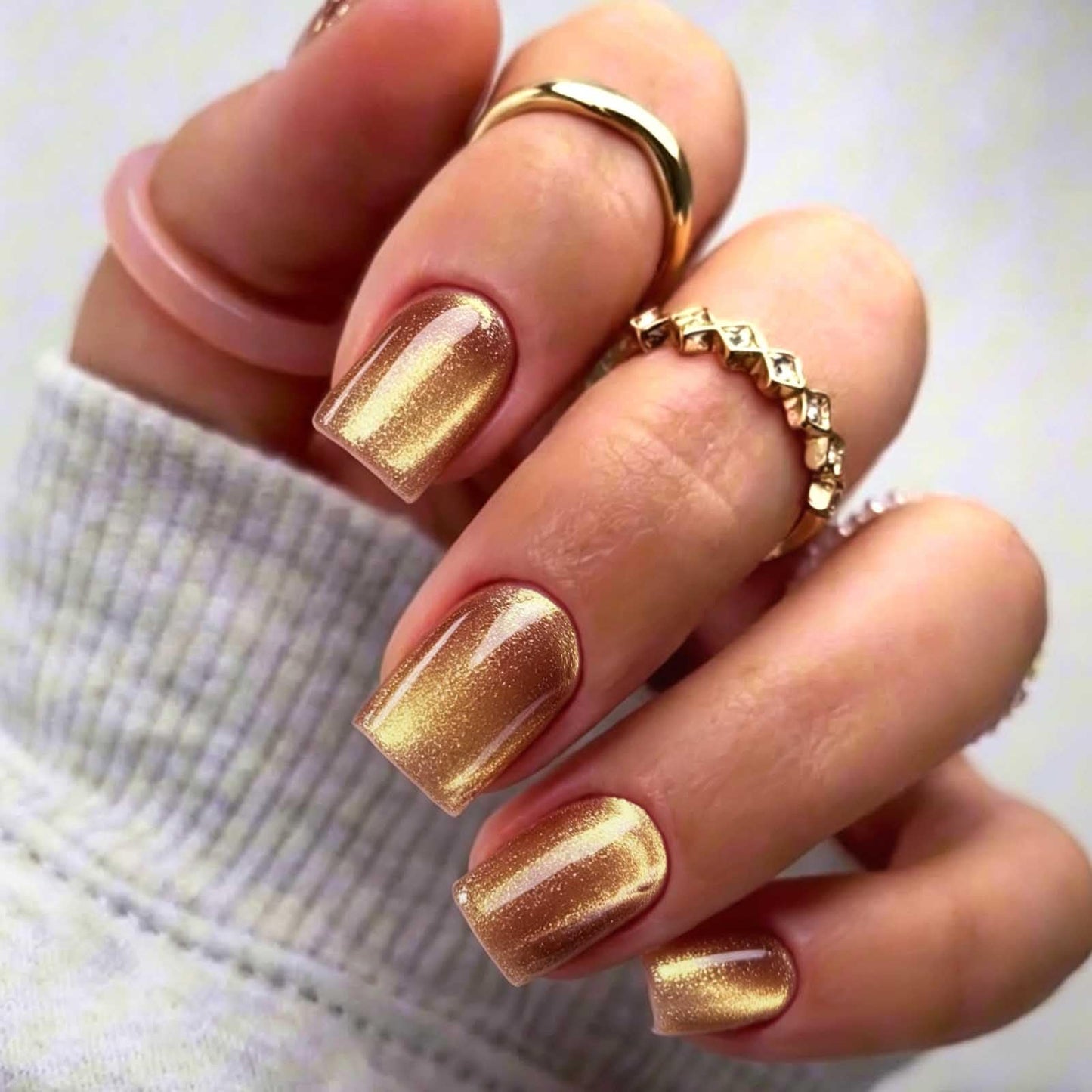 Hkanlre Short Press-On Nails Square Fake Nails Jelly Acrylic Fake Nail Finish Salon-Quality Holiday Nails 30 Nail Kit for Women