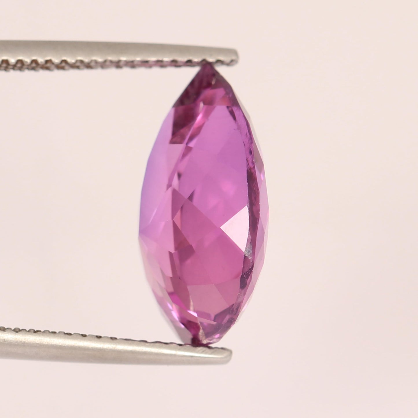 REAL-GEMS Jewelry Making 10.75 Carat Pear Cut U/H Natural Pink Kunzite Loose Gemstone for Pendant