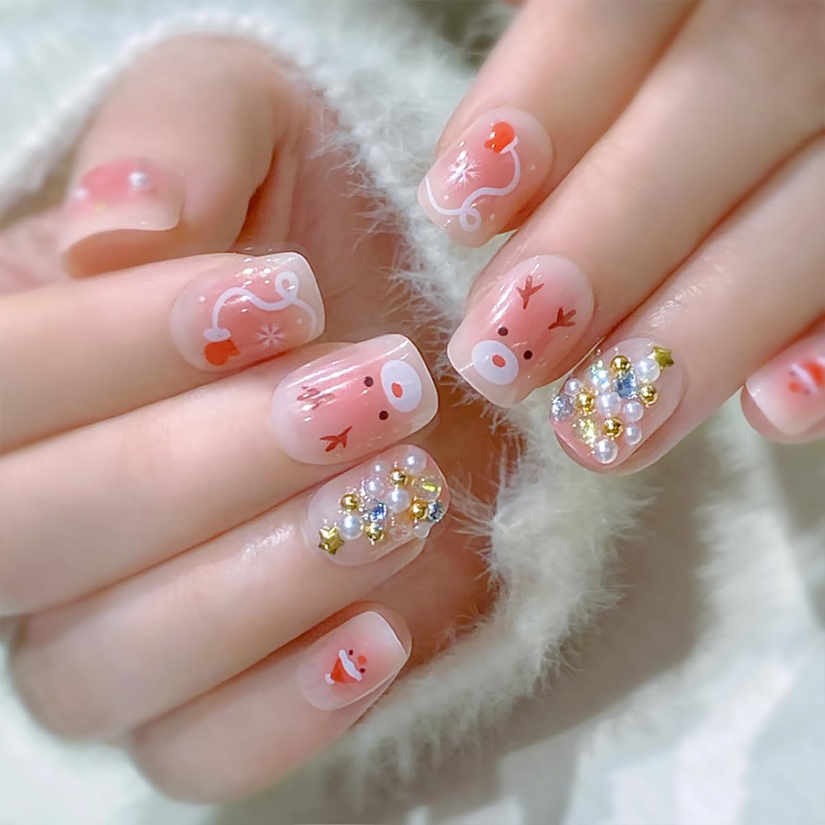24pcs Christmas Press on Nails Short Square Fake Nails Cute Reindeer False Nails with 3D Pearl Gold Silver Gems Design Winter Pink Glossy Glue on Nails Full Cover Artificial Stick on Nail for Women