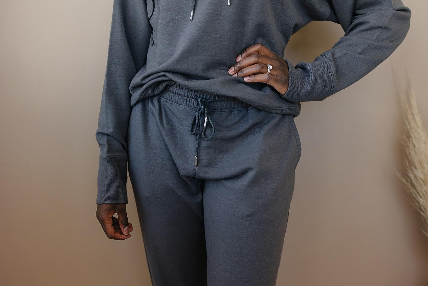 Woolino Merino Wool Women Joggers with Pockets, Athletic Pants for Women, Sweatpants for Running, Traveling, Hiking, Gray, Medium