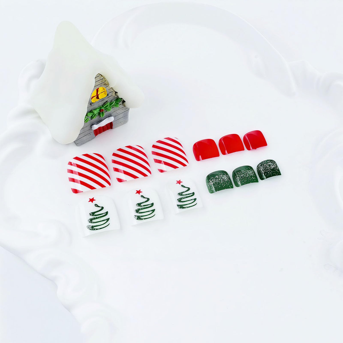 Christmas Glitter Press on Toenails Short Square Fake Toenails Glitter Christmas Tree Toe Nail Tips Snowflakes False Toenails Full Cover Glossy Christmas Toe Manicure Decorations for Women 24Pcs