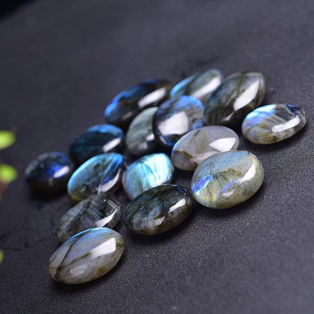 Labradorite Healing Crystal Stones, 1.25-2.0" Large Reiki Healing Gemstones Natural Tumbled Polished Stones for Energy Witchcraft Therapy Meditation