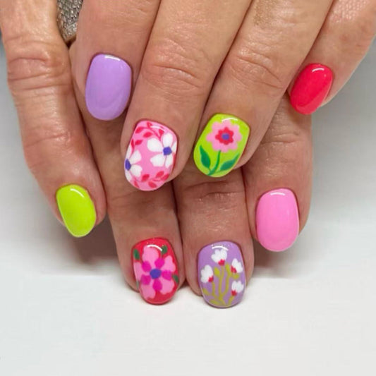 Floral Short Oval Press on Nails Bright Multi-color Base Pink Purple Green Red Floral Accents Glossy Finish Reusable Spring Nails Easy Apply Party Wear Durable Trendy Women Girls Nail Art 24 Pcs