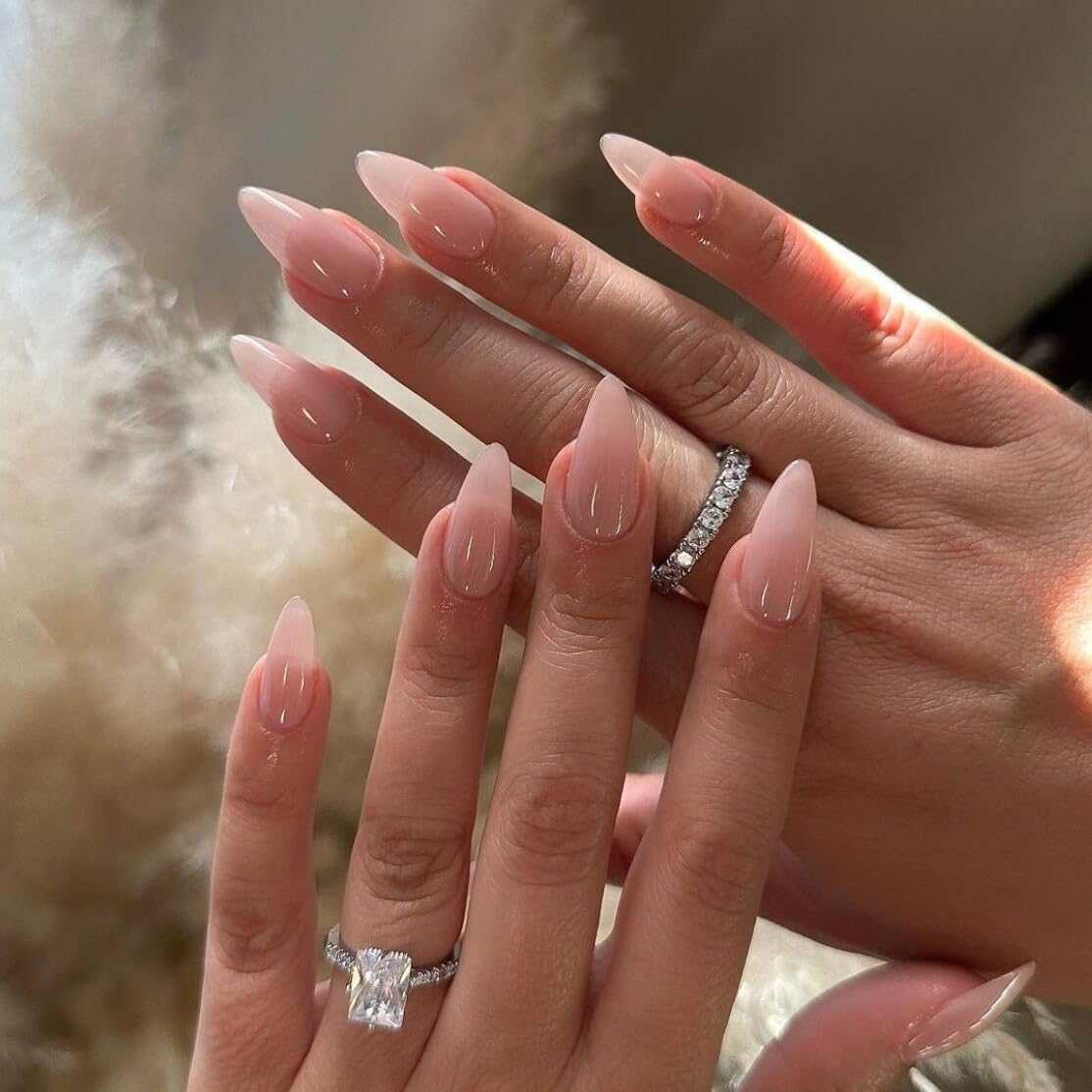 KQueenest Transparent Nude Pink Press on Nails Medium Almond,Clear Pure Color Stiletto Acrylic Nails,Medium Fake Nails Press ons for Women,Natural Glue on Nails for Women Manicure in 24 PCS
