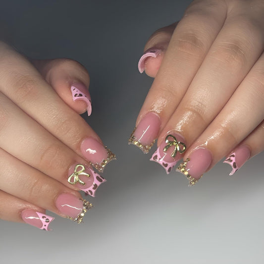 Nude Fake Nails Short Square Press on Nails Pink French Tip Nails Press Ons with Leopard Print Design Gold Bow False Nails Glossy Glue on Nail Rhinestones Stick on Nail for Women 24Pcs