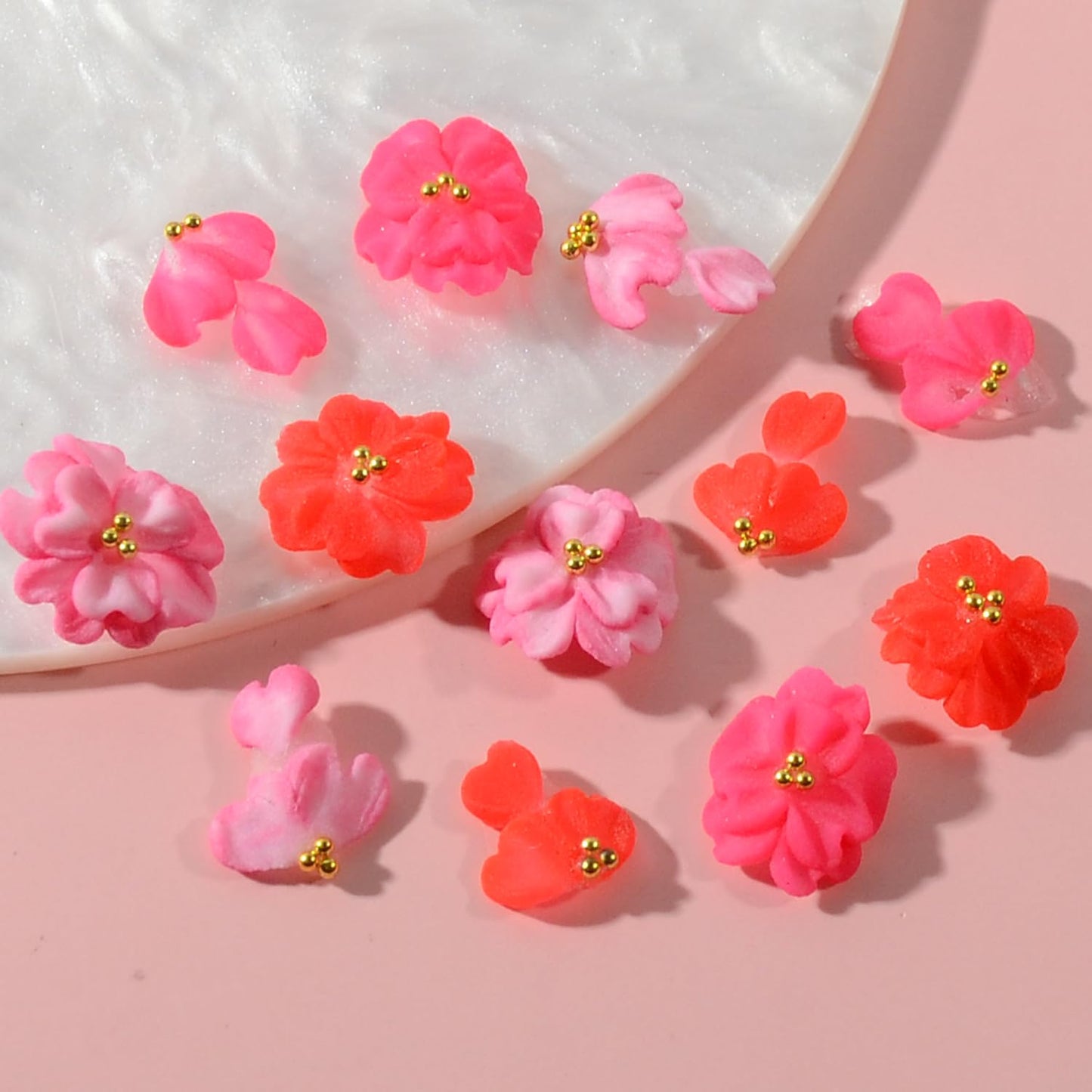 BAIYIYI 30PCS Handmade Acrylic Flowers Nail Art Charms Cute Y2K Summer Floral with Caviar Beads Design High-end Craved Flower Petal Nails Charms for Women Profession Nail Art Craft Jewelry
