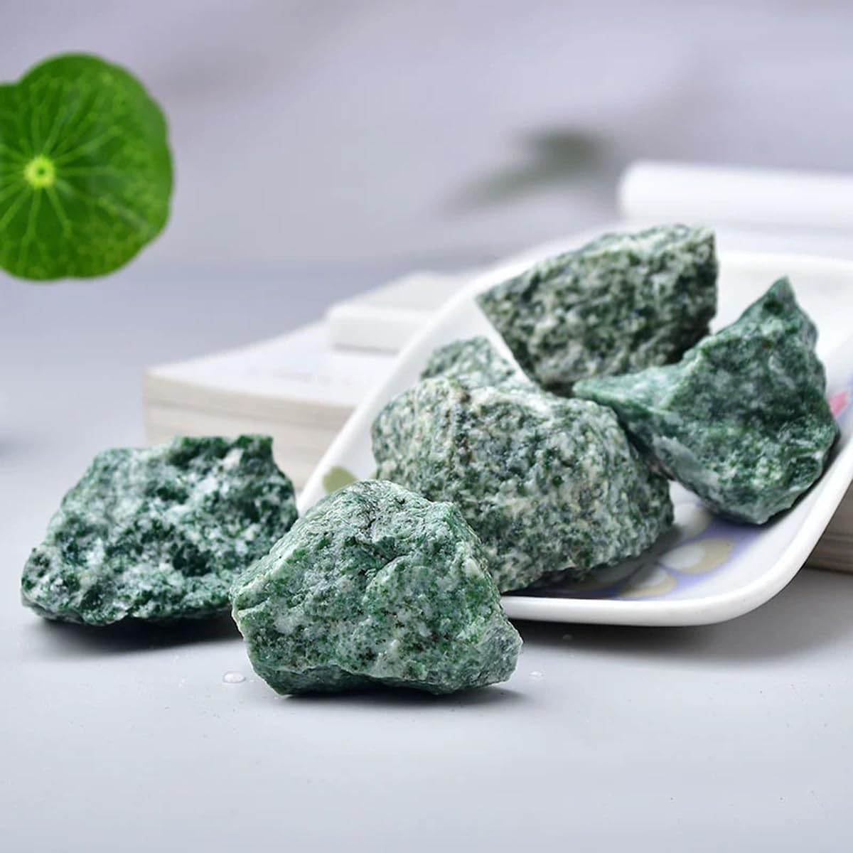 Erliway 1.25-2" Natural Green Dot Jasper Raw Stone and Healing Crystals, Rough Green Dot Stone for Tumbling, Cabbing, Fountain Decor, Raw Crystal and Healing Stones for Polishing, Wicca & Reiki