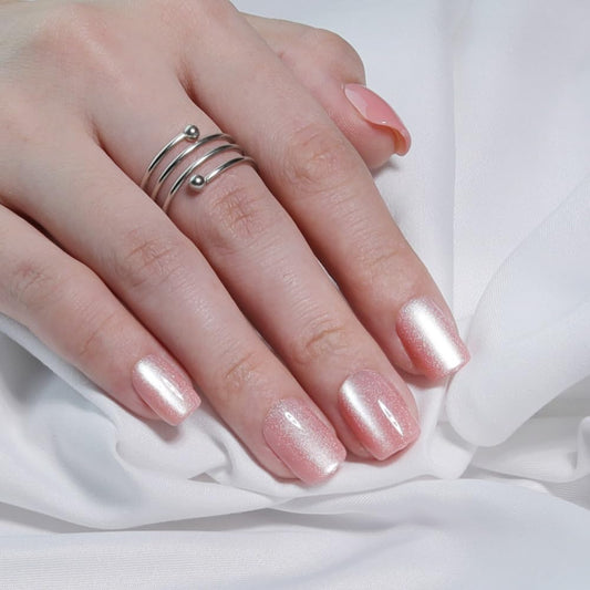 Stbisen Peach Pink Press On Nails Square – Short Cat Eye Fake Nails with Color-Shifting Glow, Glossy Gel Acrylic Nails 15 Sizes, 30 Nails, Thick Reusable Glue On Nails for Daily Wear & Women Gifts