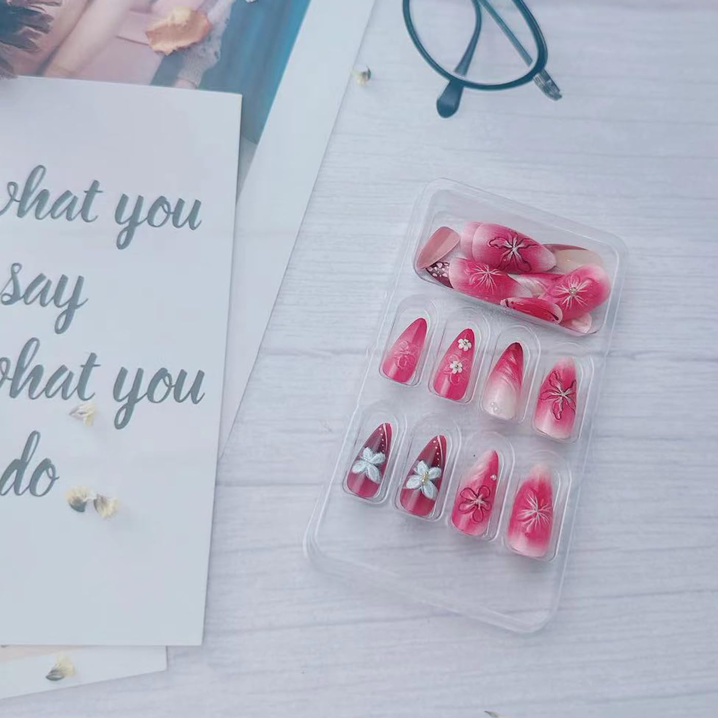 Cute Flowers Press on Nails Short Almond Press on French Tip Fake Nails White Butterfly False Nails with 3D Pearls Charms Designs Acrylic Nails Glossy Full Cover Glue on Nails for Women Manicure 24Pcs
