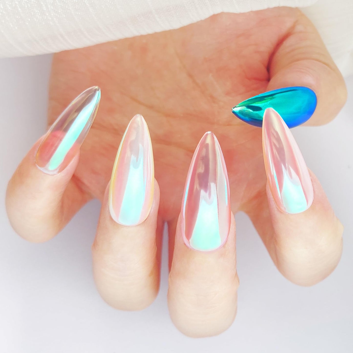 FNNZ Unicorn Chrome Nail Powder, Aurora Unichrome Mermaid Aurora Nail Powder Pigment Pearlescent Nail Art Glitter Decoration for Home DIY Nail Salon Manicure - Winter Snow