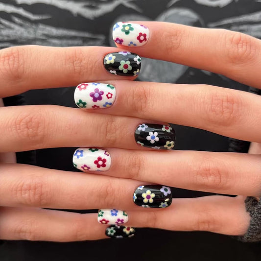 Flower Press on Nails Short Square Fake Nails Black White Nails Press ons with Colorful Floral Design,Spring Summer Reusable Artificial Nails,24Pcs Nail Kit for Women Manicure