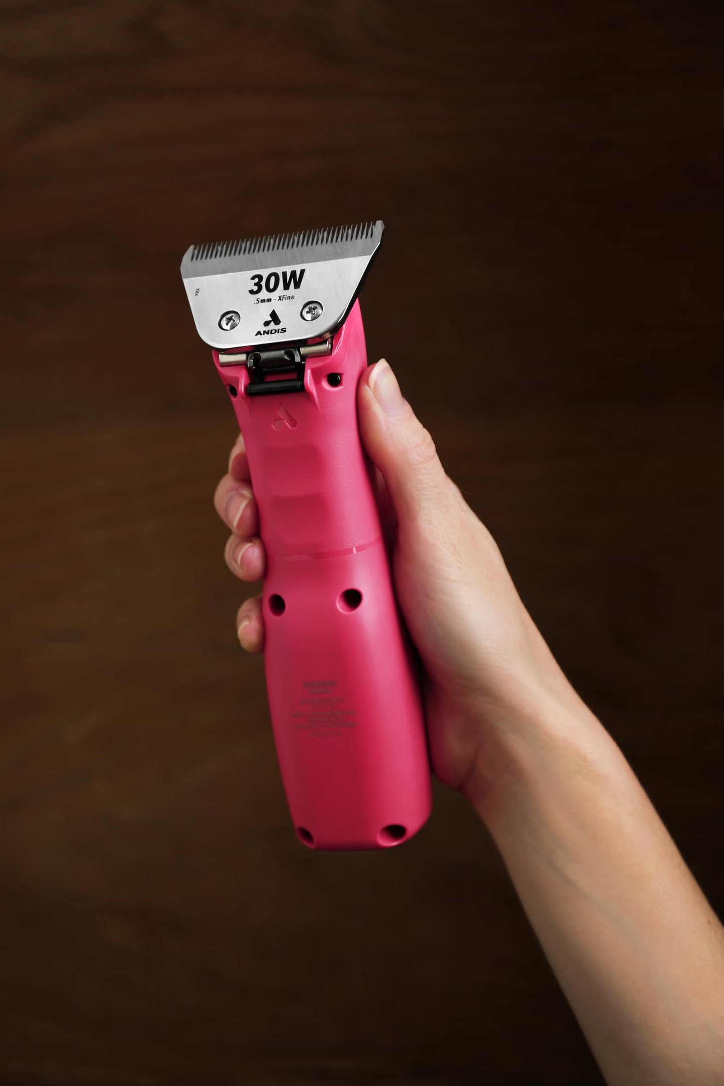 Andis 562772 Emerge Cord/Cordless Pet Clipper – Detachable Wide Blade, Includes #30 ceramicEDGE, Powerful Motor, Professional Grooming Performance