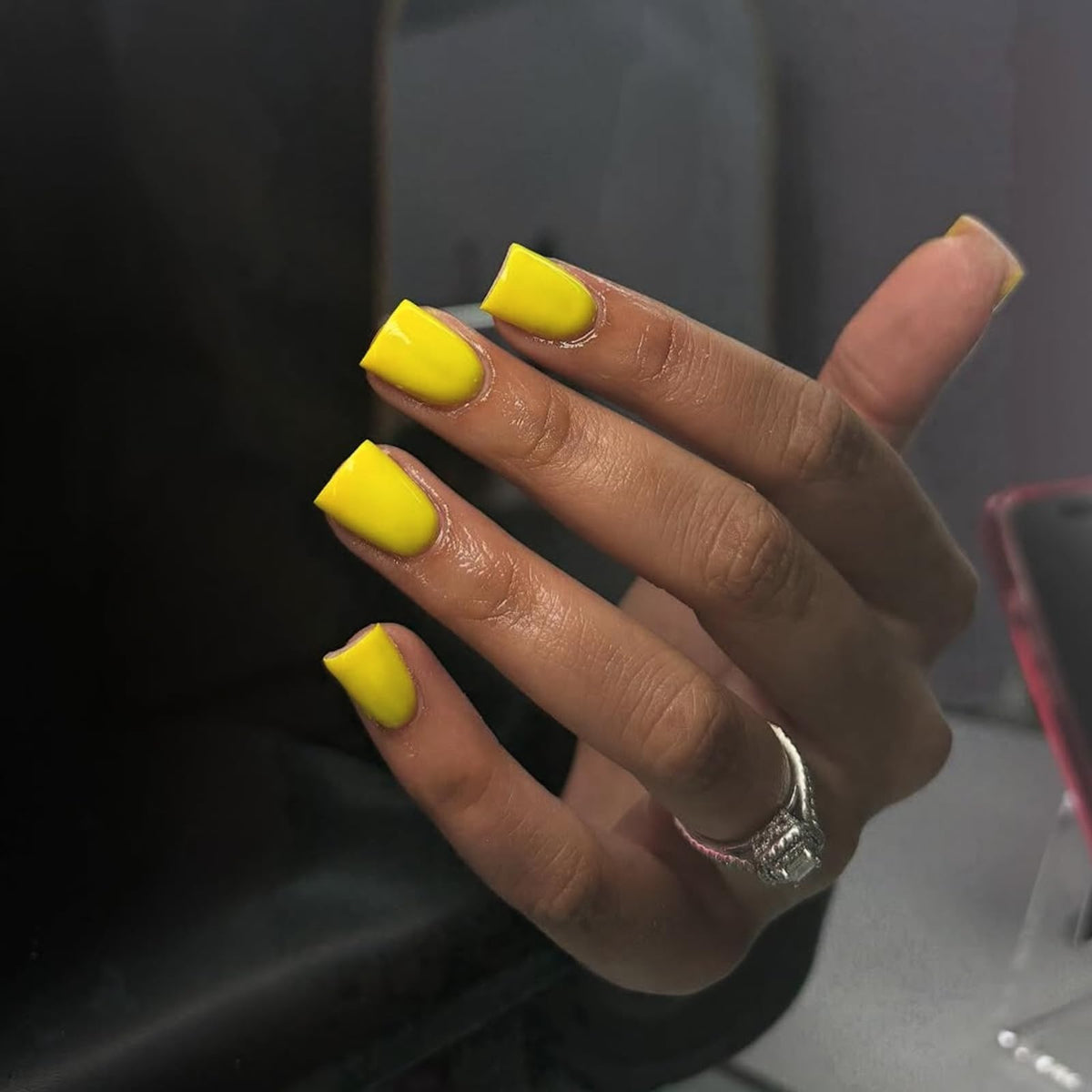 IMSOHOT Yellow Press on Nails Short Square Fake Nails Acrylic Glossy Squoval False Nails Full Cover Solid Color Glue on Nails for Women Girls