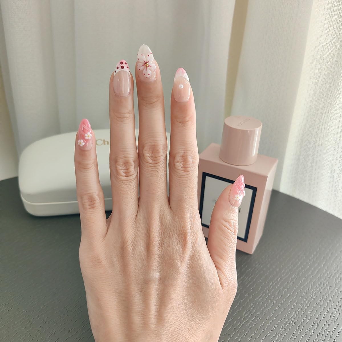 10Pcs Short Almond Handmade Press On Nails | Pink Ombre with Seashell, 3D Floral & Pearl Decor | Reusable Salon-Quality Fake Nails for Women and Girls(PZ01, XS)