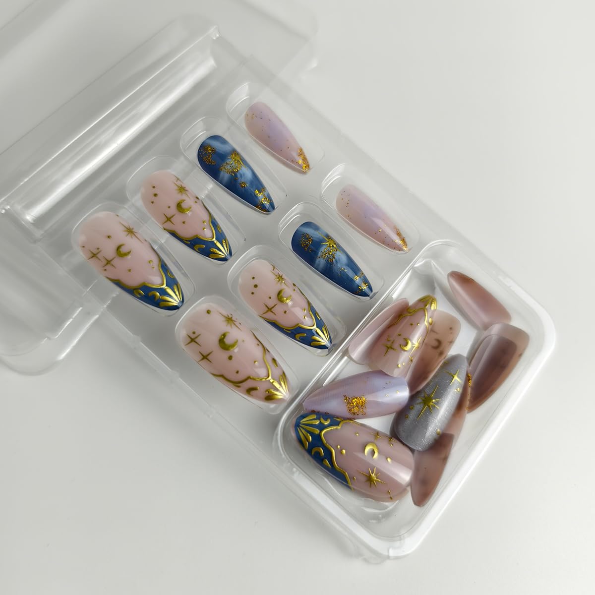 24Pcs Almond Press on Nails Medium Fake Nails with Gold 3D Star Moon Design French Tip Glue on Nail Full Cover Glossy False Nail Reusable Acrylic Artificial Fingernails for Women Manicure Decoration