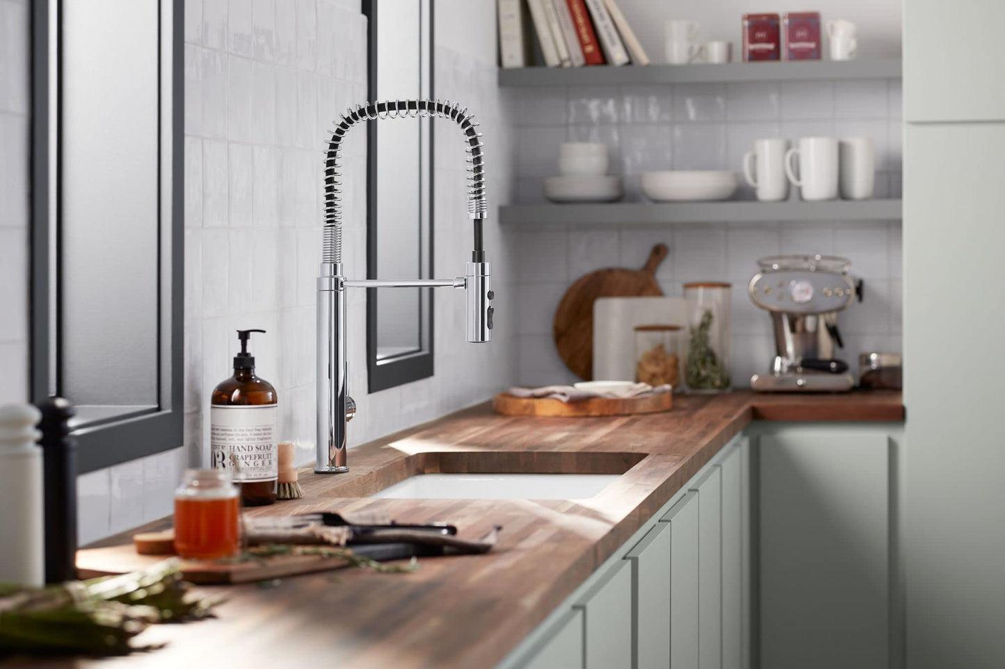 KOHLER ‎24982-AF Purist SEMI-PRO Kitchen Faucet, Commercial Kitchen Sink Faucet with Pull-Down Sprayhead, Vibrant French Gold