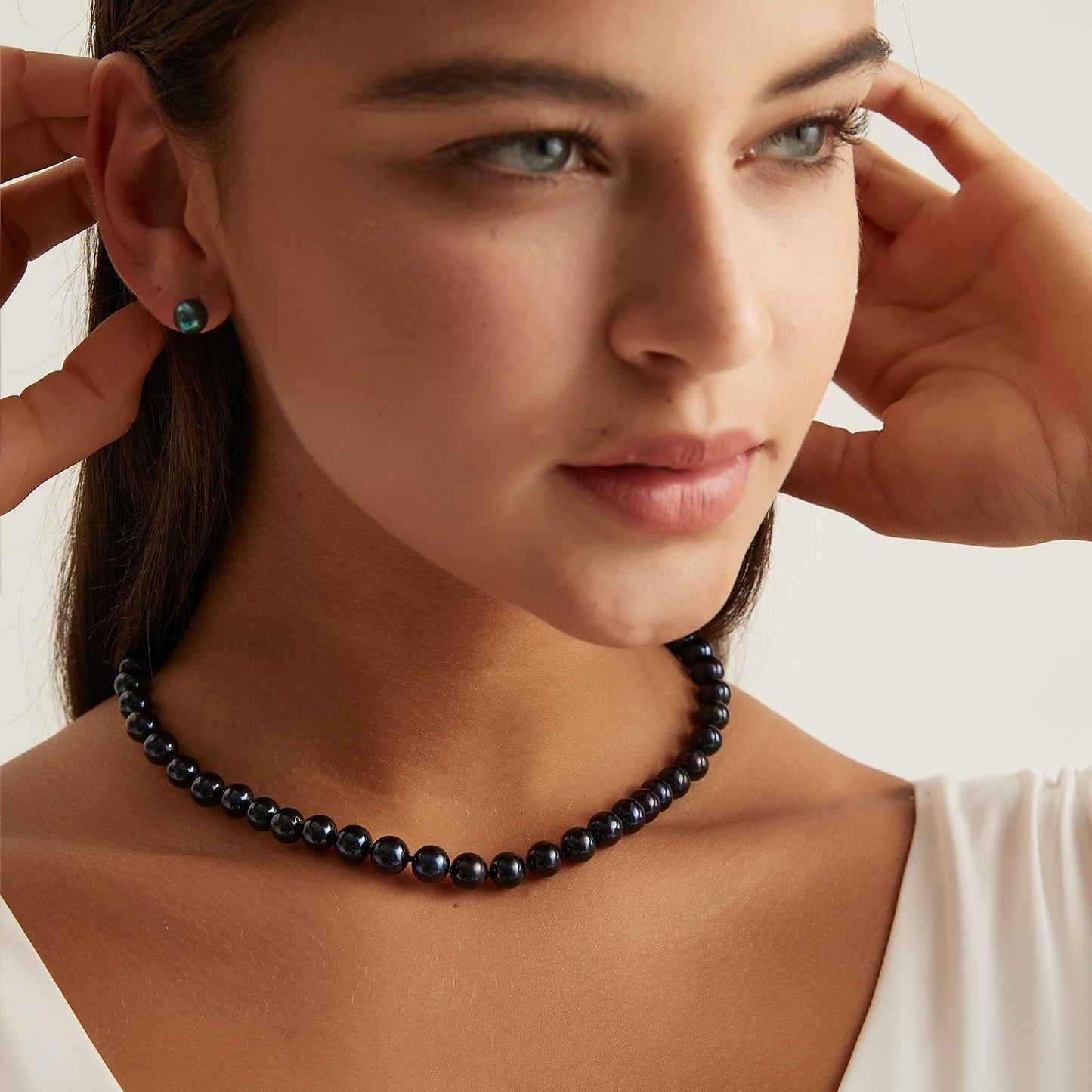 YAMI Tahitian Black Pearl Necklace and Earrings Set, Saltwater Cultured Pearl 8.5-9mm Strand Necklace with Round Studs 7.5-8mm, 925 Sterling Silver Clasp Jewelry Set for Women