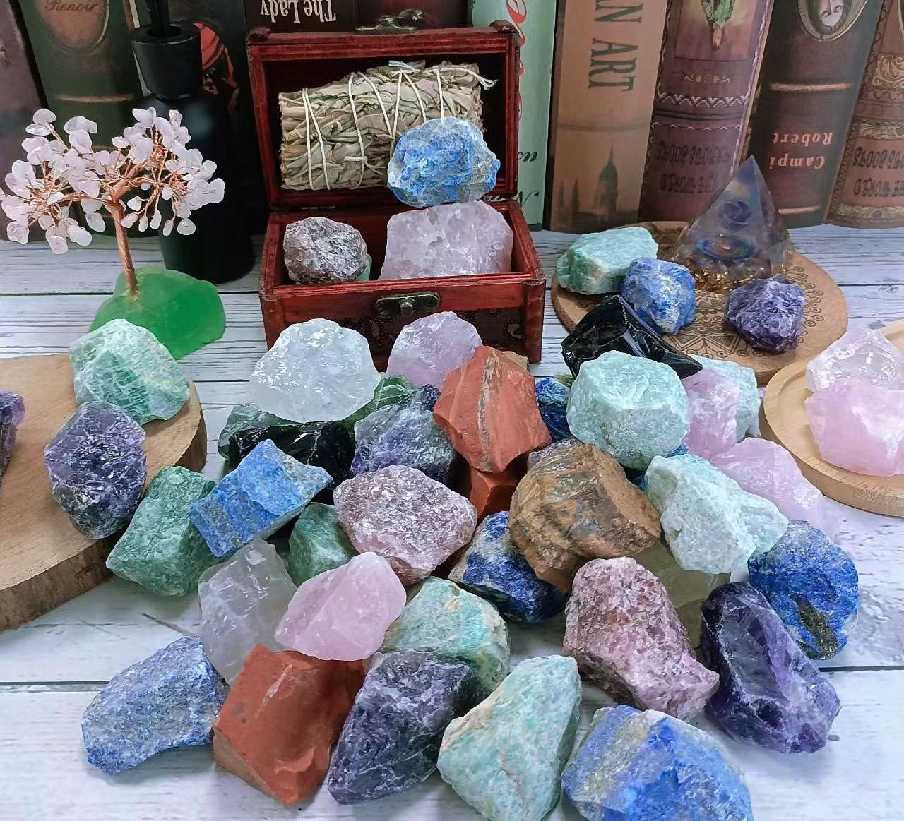 LAIDANLA Citrine 2" Natural Rough Stones Crystal Large Raw Crystals Bulk Healing Gemstones for Reiki Healing Tumbling Fountain Rocks Wire Wrapping Decoration 4PCS 0.55lb