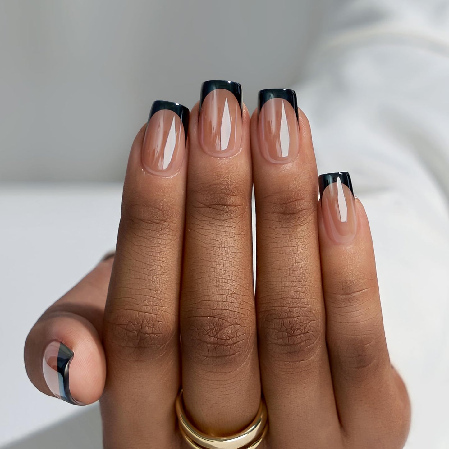 BTArtbox Press on Nails Short Square - Black Chrome French Tip Press On Nails, Glazed Glue On Nails for Women Gifts, Natural Stick On Nails in 15 Sizes - 30 Fake Nails Kit, Braveheart