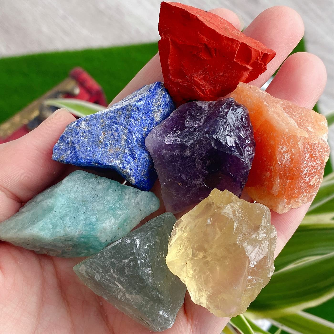 QINJIEJIE 0.9Lbs 7 Chakra Raw Crystals Natural Rough Stones Bulk Large 1" Rocks Reiki Gemstones Fountain Rocks for Tumbling Cabbing Polishing Wire Wrapping Wicca Garden Decoration