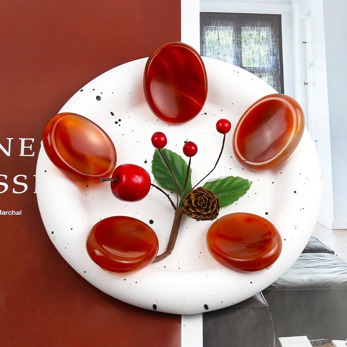 Nvzi Worry Stones Carnelian Crystal, Chakra Crystals and Healing Stones, Oval Palm Stone, Thumb Stone, Crystals for Beginners, Spiritual Gifts for Women, Meditation Accessories (1PCS)