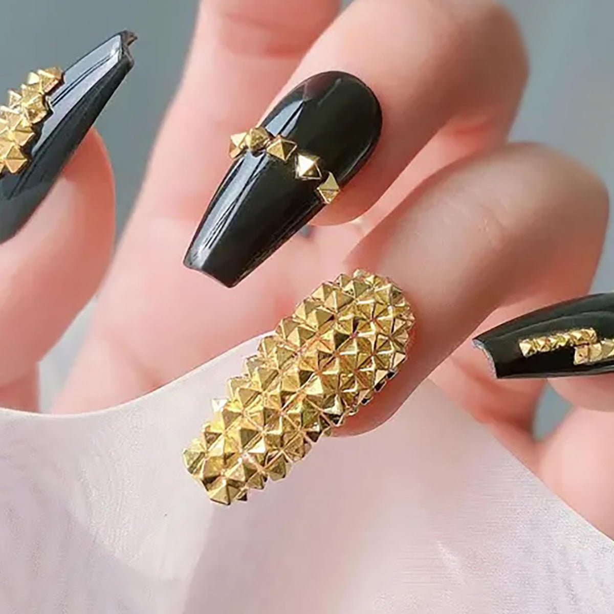 WOKOTO 600 PCS Gold Punk Pyramid Nail Charms, 3D Gold Pyramid Rivet For Nails, Metal Punk Nail Studs, Gothic Nail Charms, Cone Studs