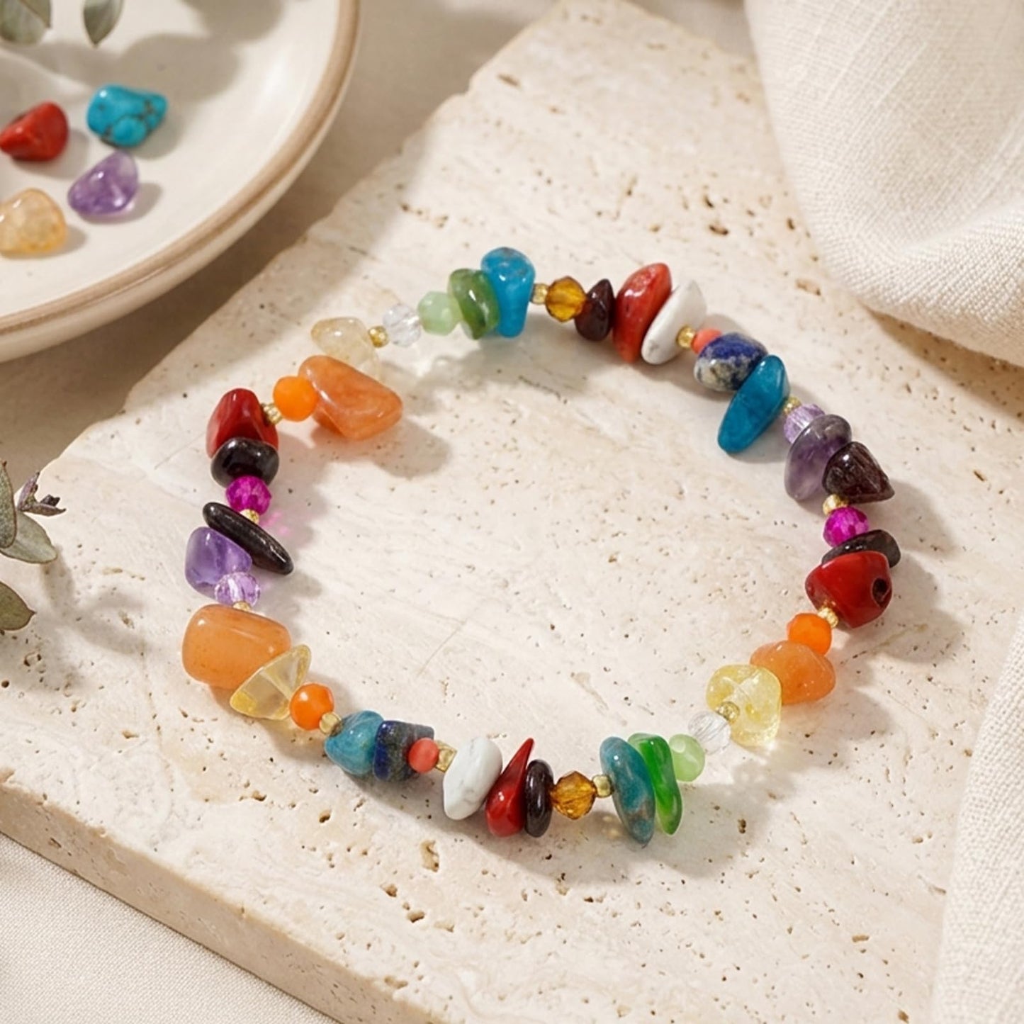 Ustome Colorful Healing Chip Crushed Crystal Inspirational Seven Chakras Beaded Bracelets for Women,Relaxation Energy Inner Peace Stretchy Jewelry,Daily Vacation FriendShip Gifts