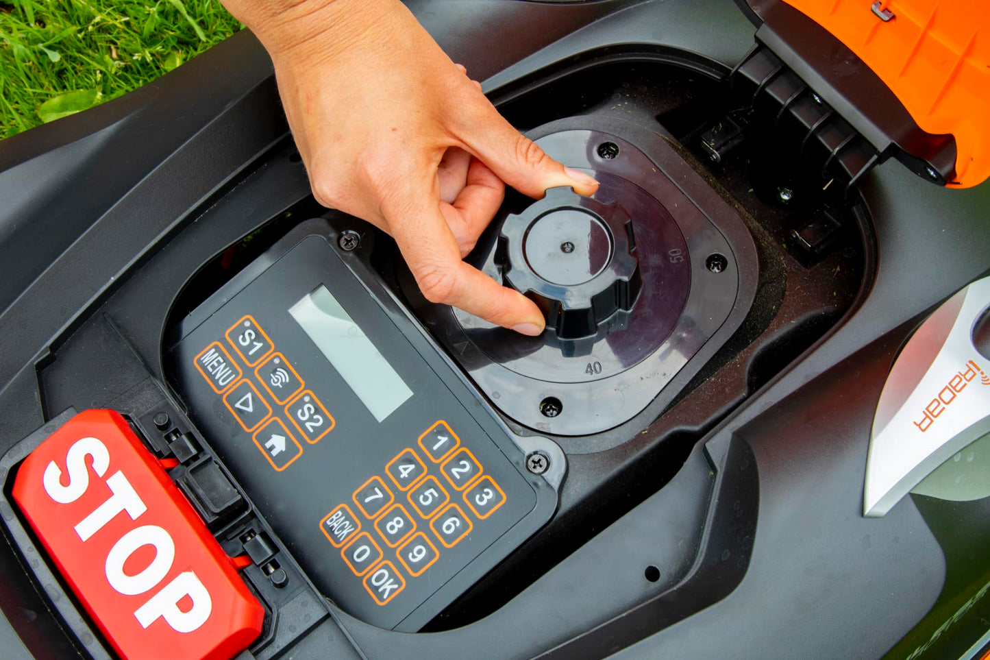 Yard Force NX100i Robotic Mower with Wi-Fi Connection, 28V Battery, App Control, Automatic Mowing and Charging (1/4 Acre Wired)
