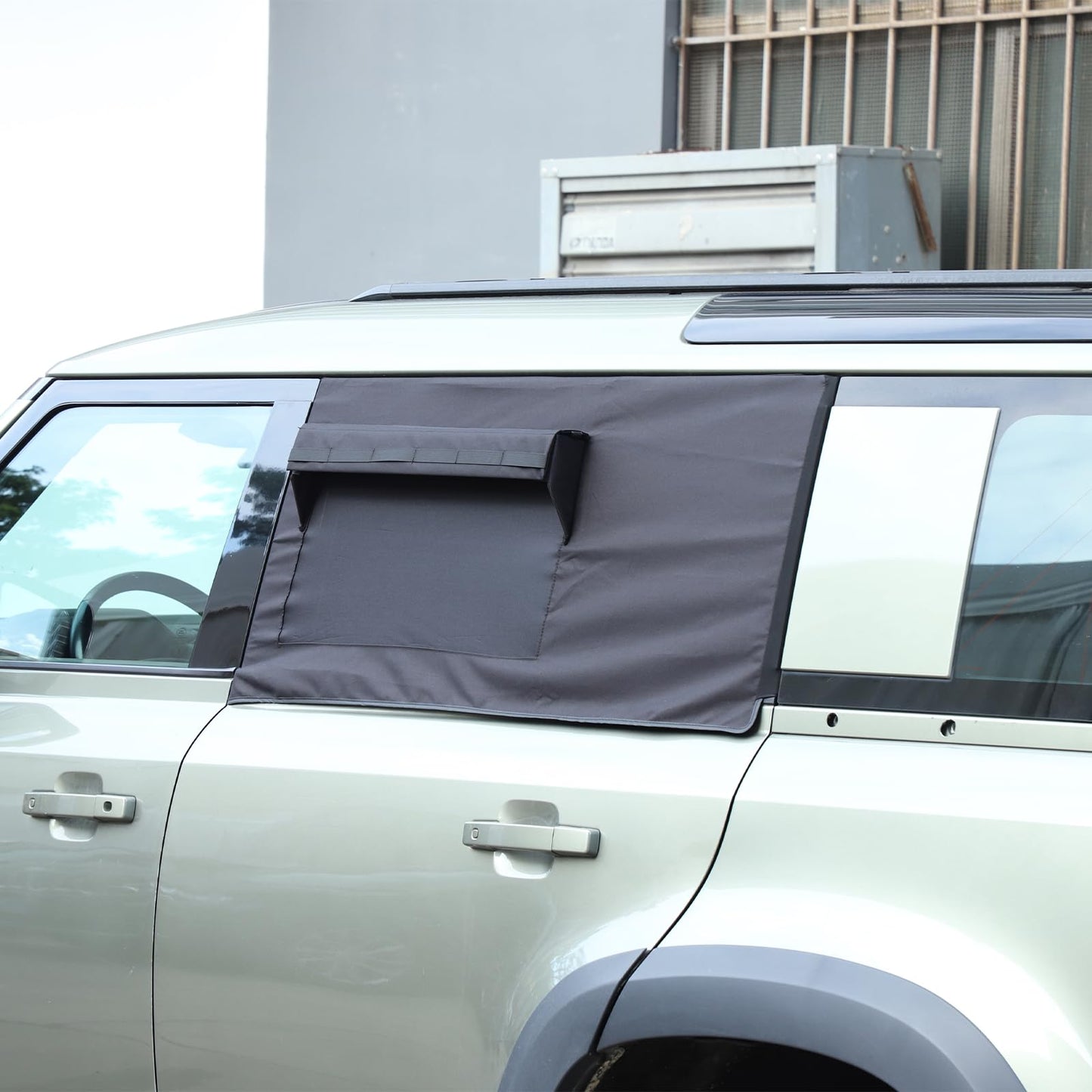 PIUGILH Rear Door Window Shade Compatible with Land Rover Defender 90 110 130 2020-2026 Camping Accessories Car Rear Door Window Screen Sun Shade Privacy Protection, 2Pcs
