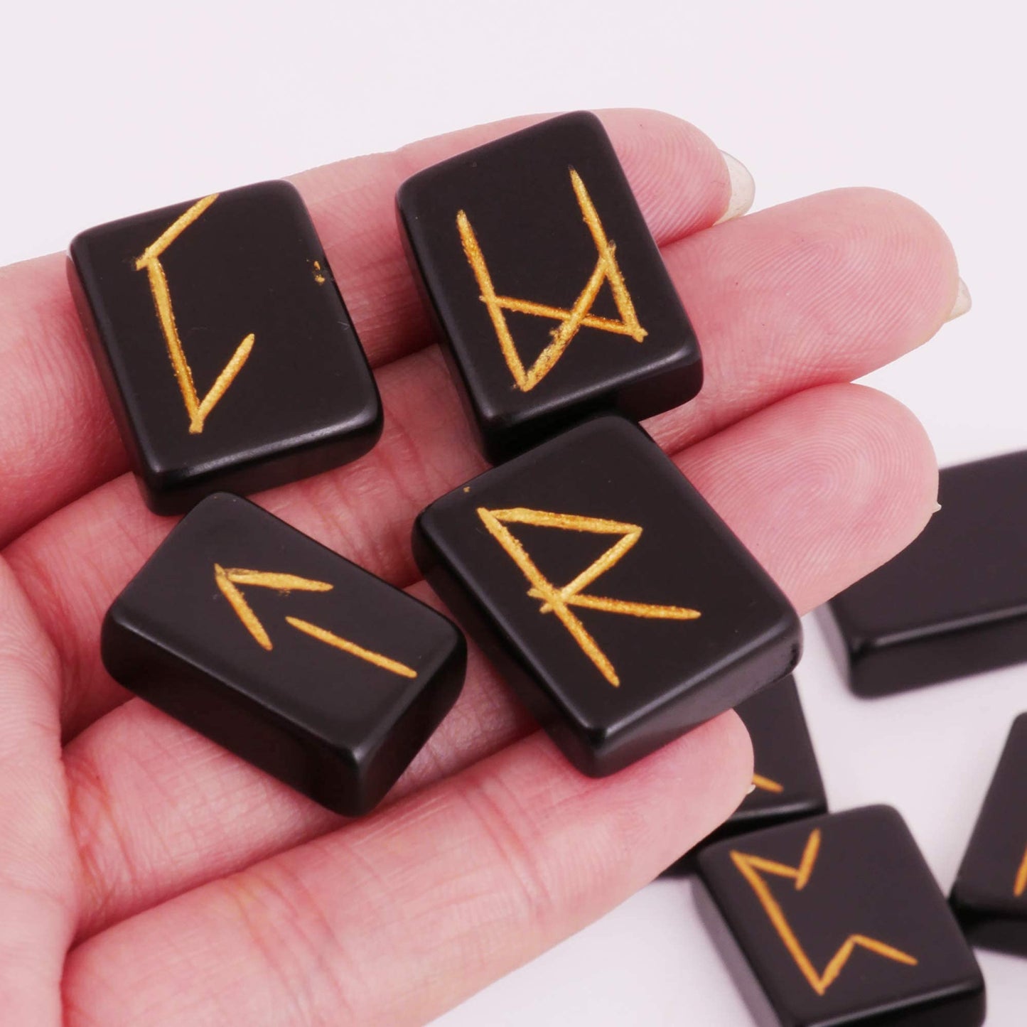 Crocon Black Obsidian Rune Stones Set Rectangle Shape Engraved with Elder futhark Crystal Runes Set, Reiki Healing runas for Chakra Balancing Stone for Beginners Guide & Pouch 25 mm