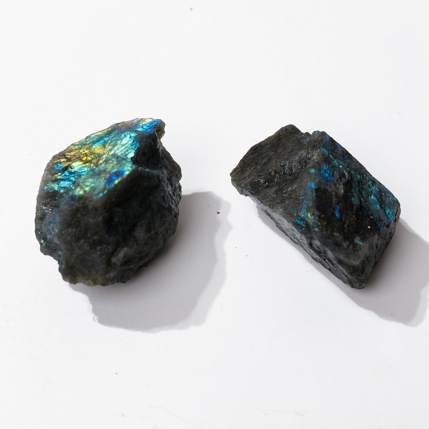 Apengshi 1.2-2'' Labradorite Raw Stone Natural Crystal Healing Crystal and Stone Rough Rocks for Fountain Home Garden Decor Meditation